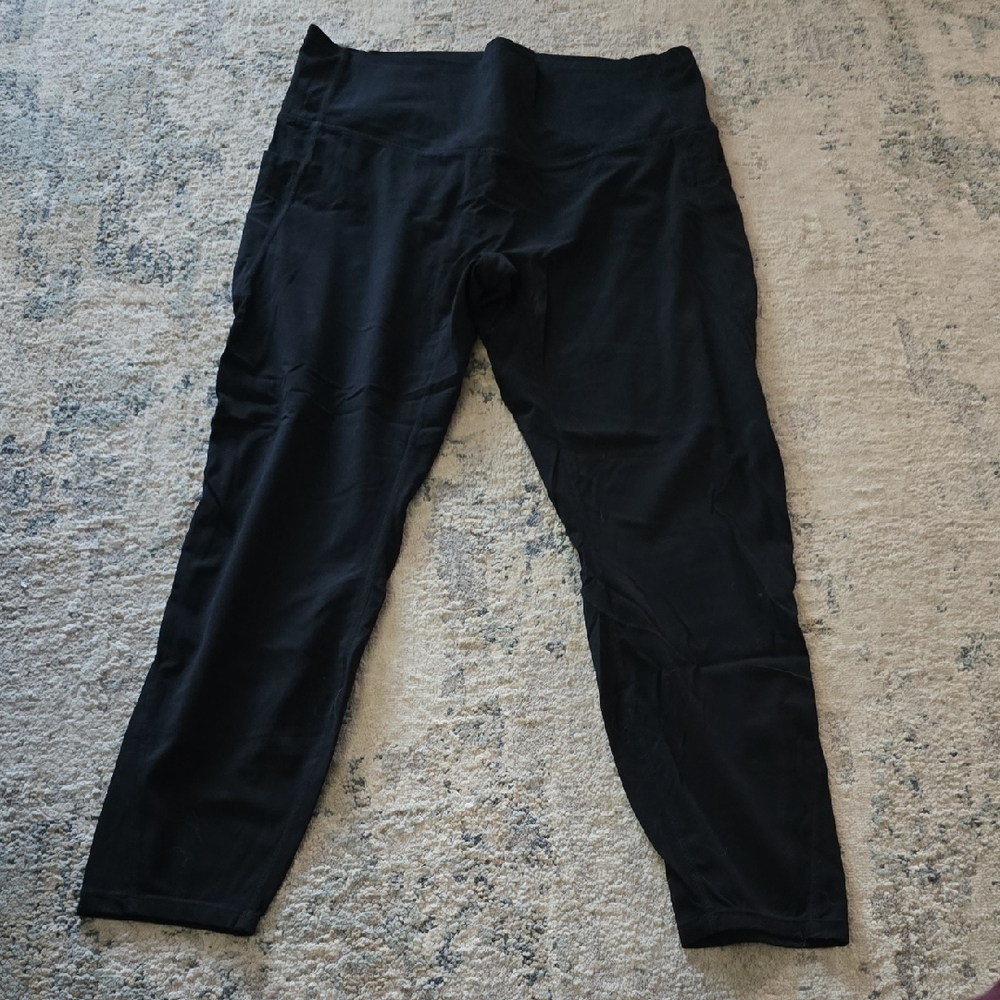HALARA Classic Black Leggings